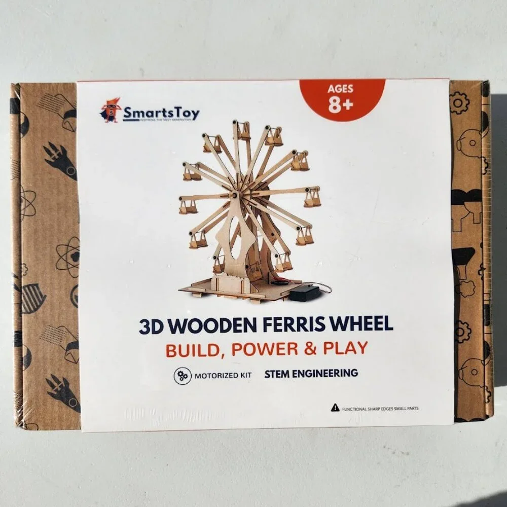 Lakeshore wooden ferris